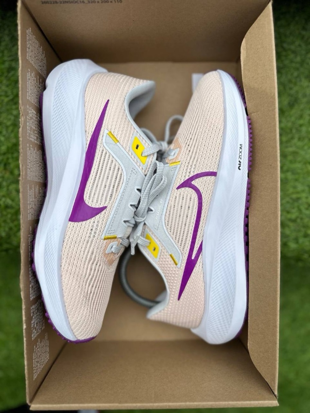 Brand New Nike Air Zoom Pegasus 40 Women's Running Shoes Guava Purple